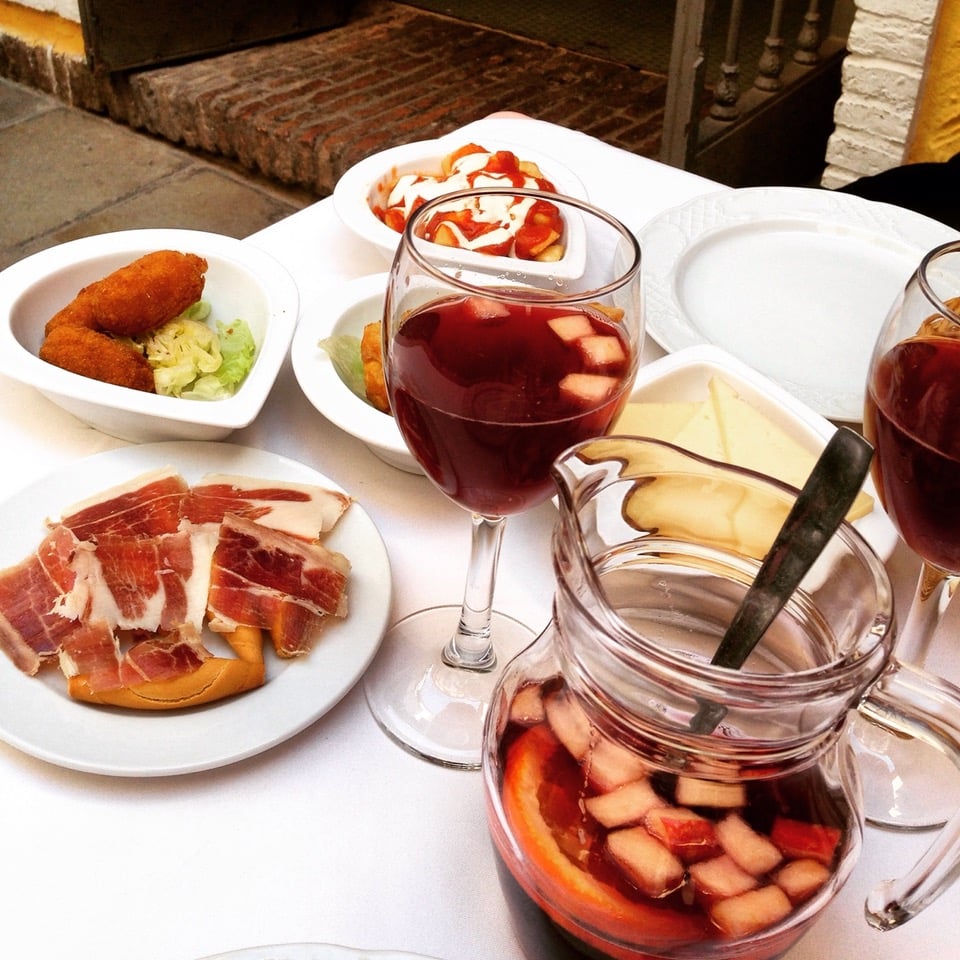 El Librero Tapas Y Quesos 3